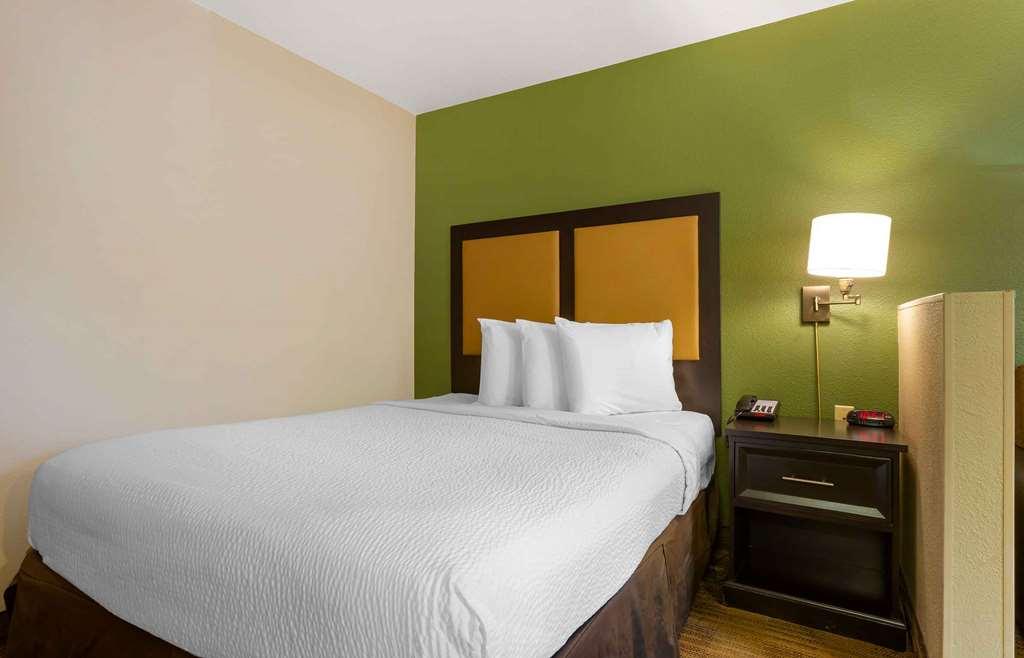 Extended Stay America Select Suites - Phoenix - Airport - E Oak St Rom bilde
